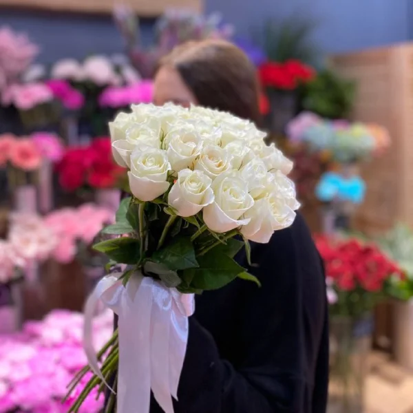 Букет белых роз (Кения) 40 см